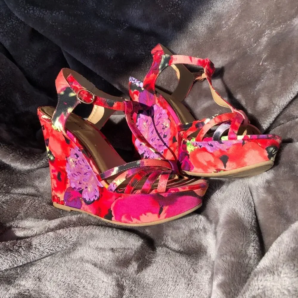 Call It Spring floral wedge sandals; sz 8